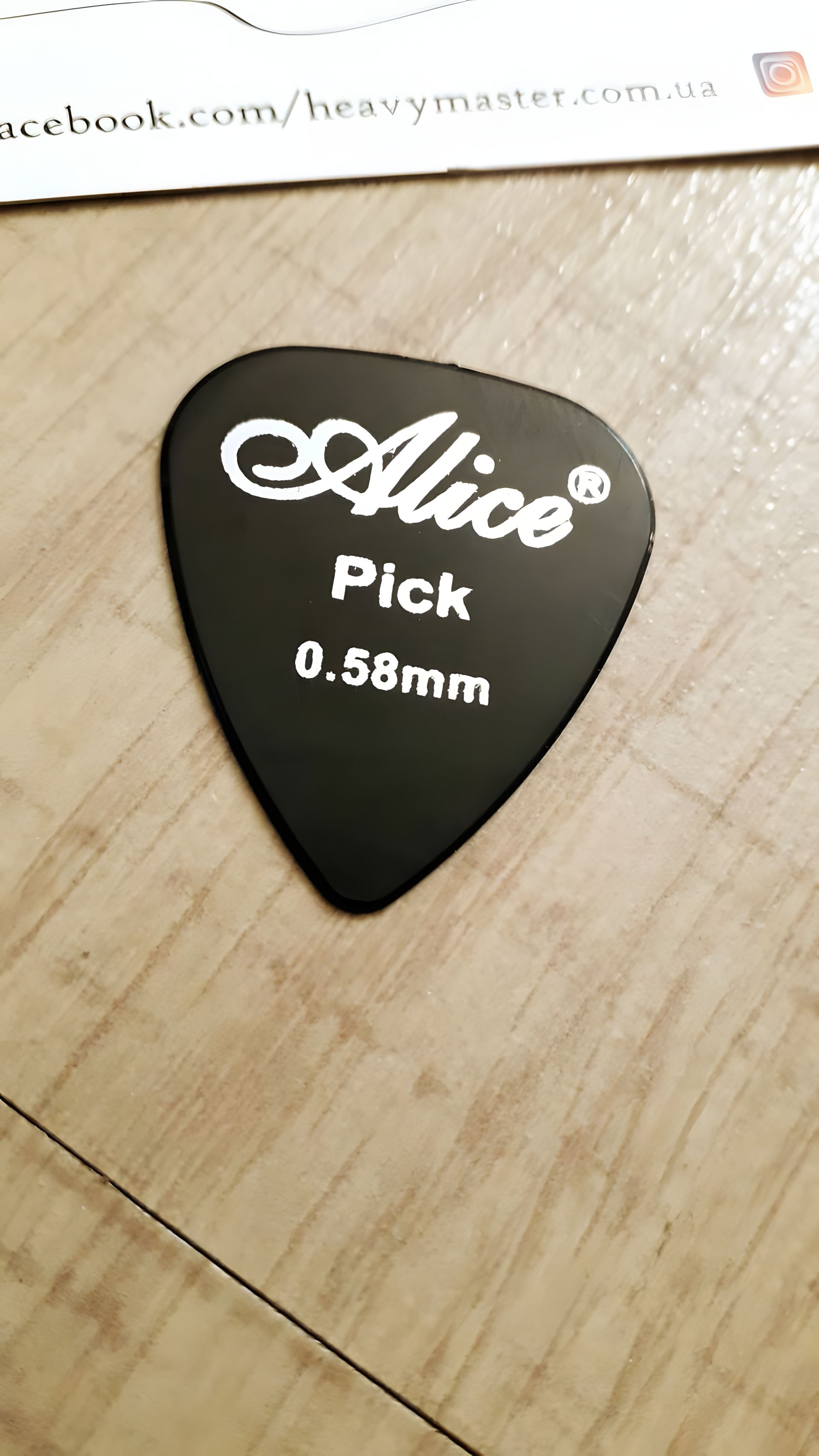 Гітарні медіатори Alice чорного кольору 0,58 мм Гітарні медіатори Alice чорного кольору 0,58 мм