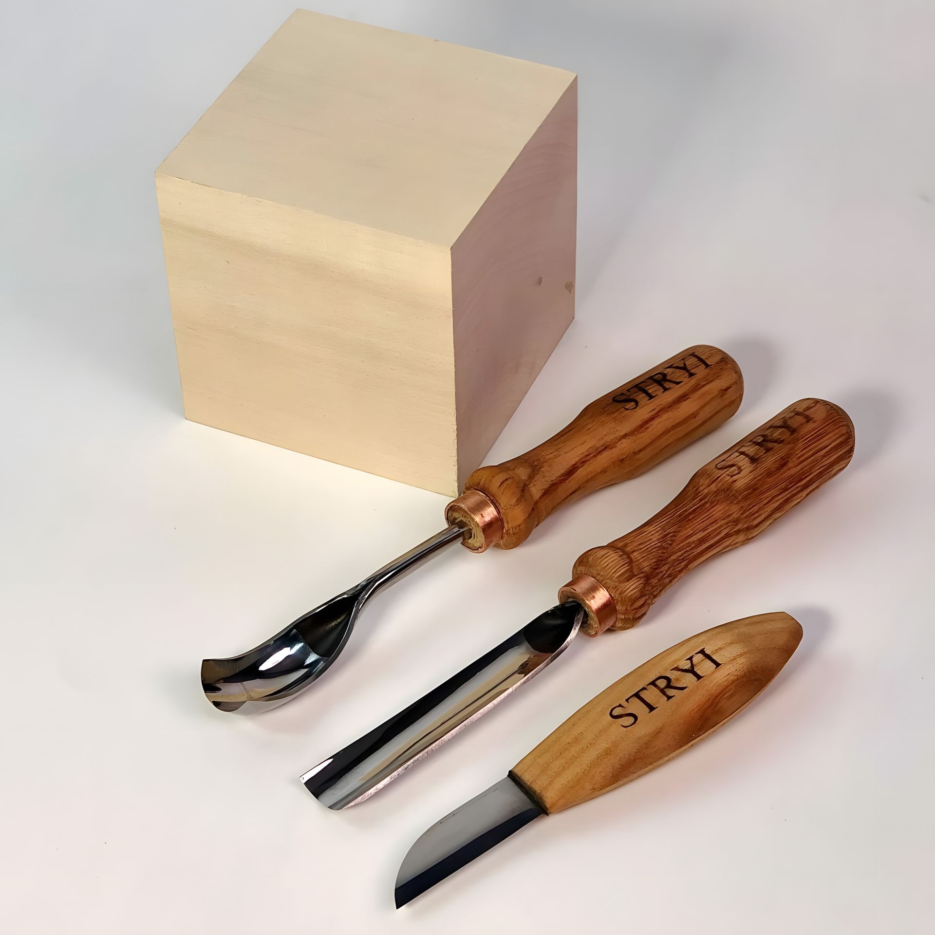 Набор для куксы из дерева STRYI - 3 инструмента и липовая заготовка Набор для куксы из дерева STRYI - 3 инструмента и липовая заготовка