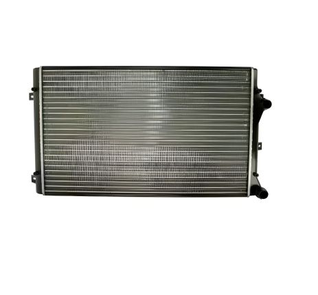 Радиатор охлаждения двигателя VW GOLF VI, PASSAT 10- (TEMPEST TP1565279A)