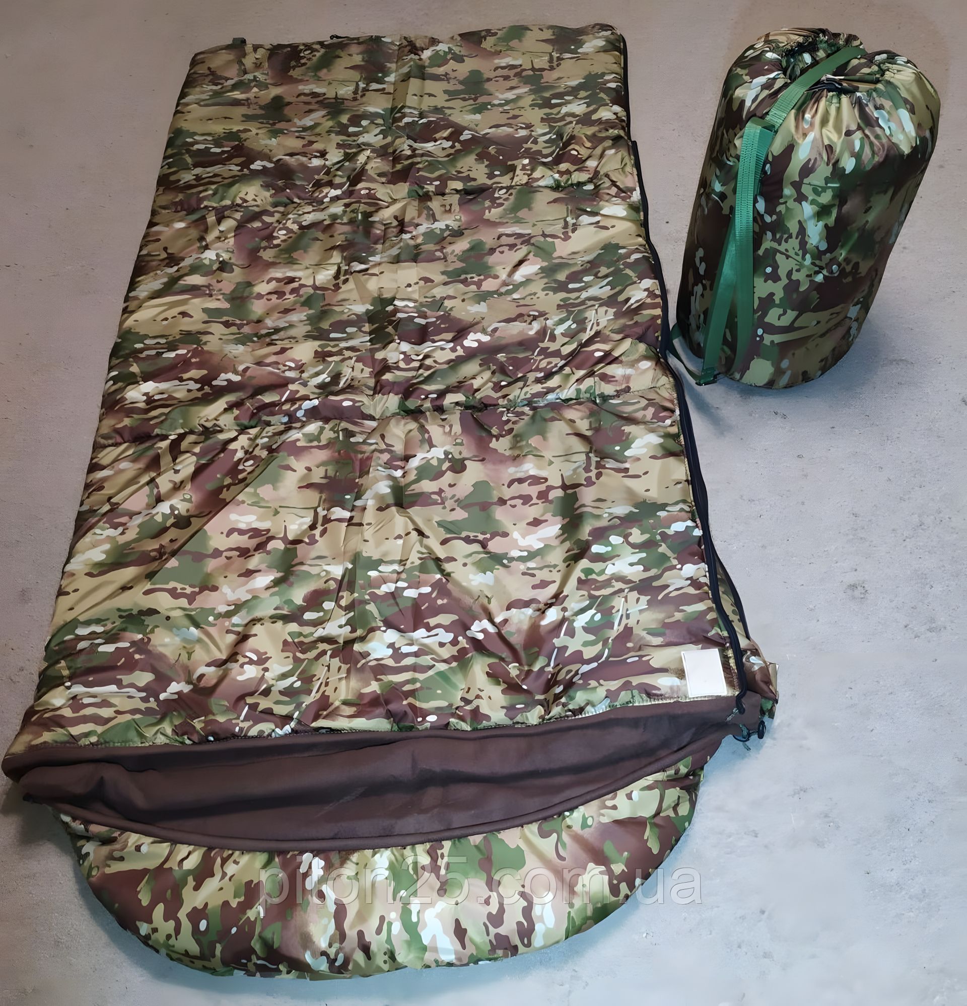 Широкий зимовий спальний мішок, мультикам. Широкий зимовий спальний мішок, мультикам.