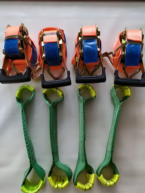 Набор для фиксации ТС на платформе эвакуатора Набор для фиксации ТС на платформе эвакуатора