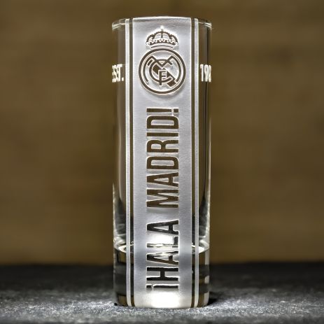 Рюмка з гравіюванням ФК Реал Мадрід (FC Real Madrid) слоган Hala Madrid 50 мл в подарунковій коробці Рюмка з гравіюванням ФК Реал Мадрід (FC Real Madrid) слоган Hala Madrid 50 мл в подарунковій коробці