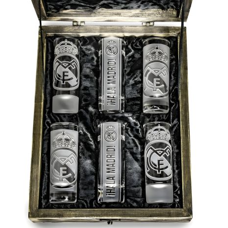 Гравійовані сувенірні рюмки ФК Реал Мадрід FC Реал Мадрід в подарунковій дерев'яній скриньці