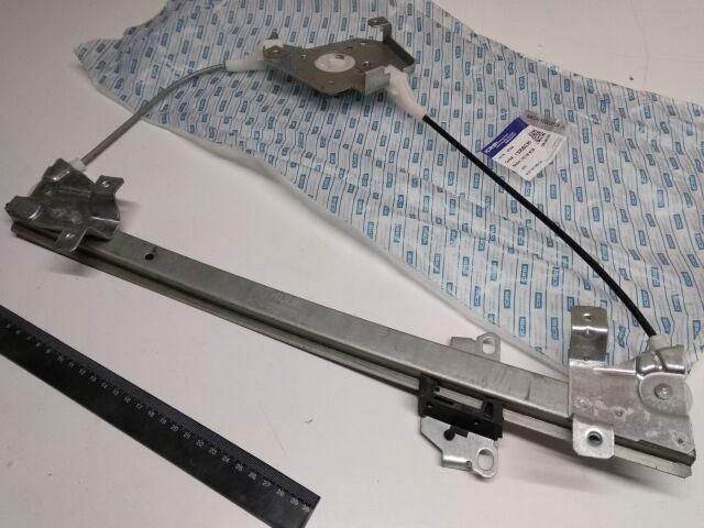 Нексія N100 лобове скло - передній правий електричний, CRB (NP944) без двигуна Нексія N100 лобове скло - передній правий електричний, CRB (NP944) без двигуна