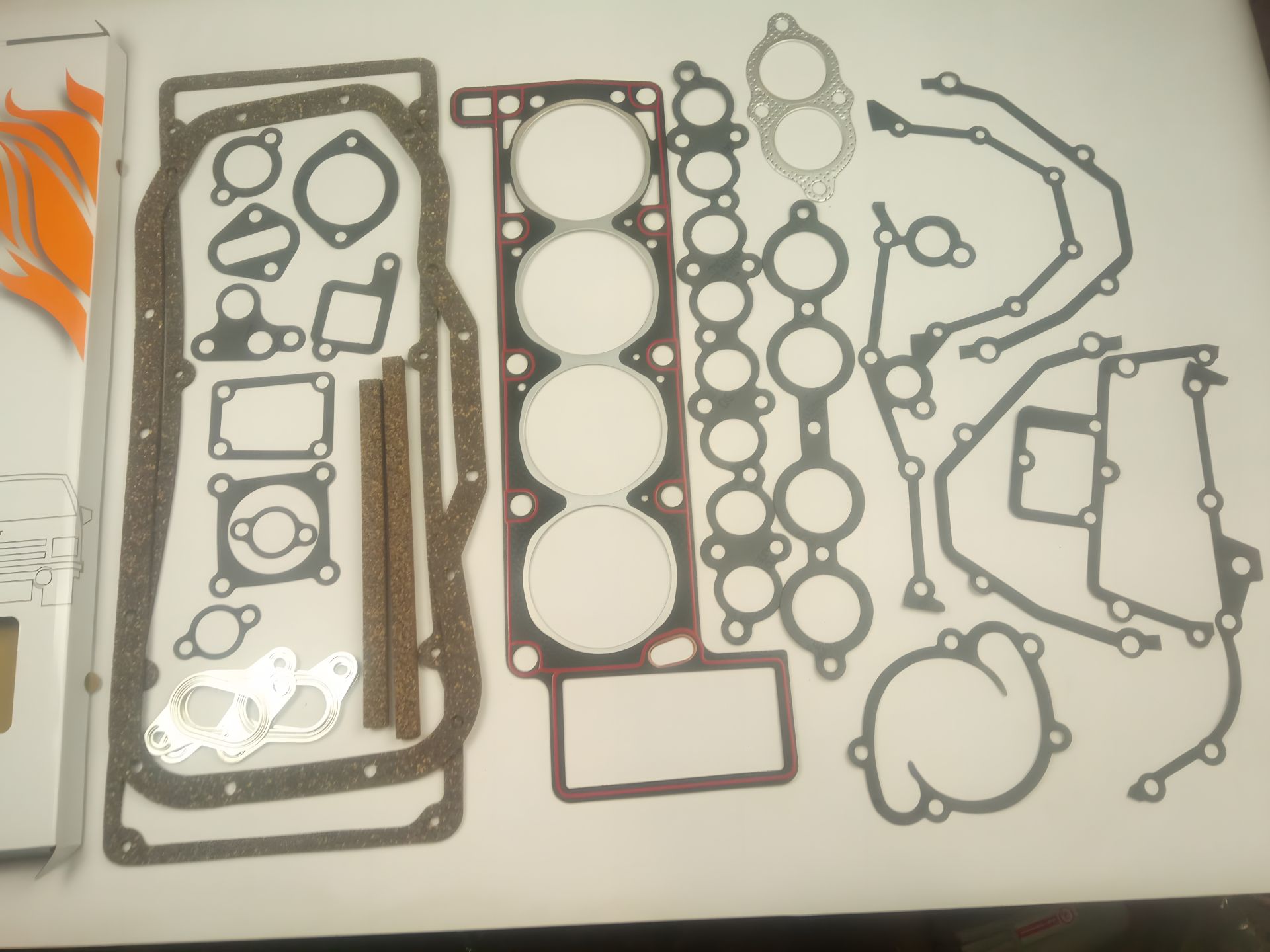 Прокладки двигуна Газель 405 дв. (повний к-кт), DIMOTTO (к-т 27шт) (405-1000000) Прокладки двигуна Газель 405 дв. (повний к-кт), DIMOTTO (к-т 27шт) (405-1000000)