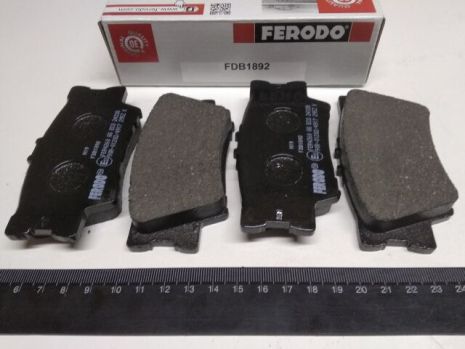 Комплект гальмівних колодок LEXUS ES, SUZUKI SX4, TOYOTA CAMRY, FERODO (FDB1892)