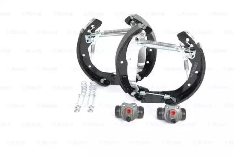 Комплект тормозных колодок OPEL ASTRA, OPEL VECTRA, BOSCH (0204114642)