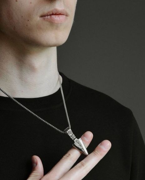 Мужской кулон Наконечник Arrow в виде серебристой стрелы