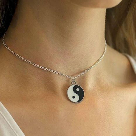 Подвеска кулон инь-янь черное и белое двухсторонний амулет оберег талисман инь янь