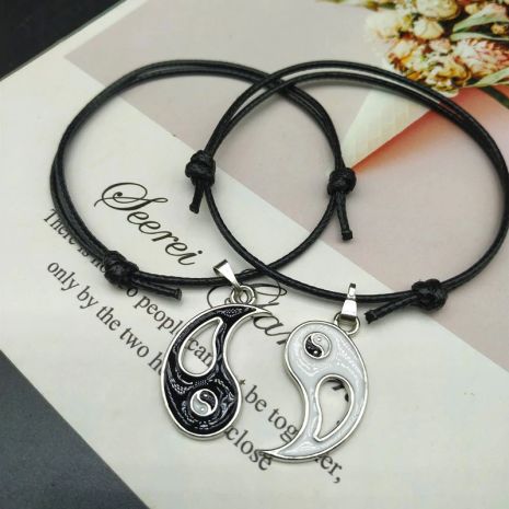Парні браслети Інь-янь для закоханих дві половинки