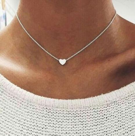 Кулон подвеска изысканное Сердце сердечко маленькое серебренный цвет ожерелье