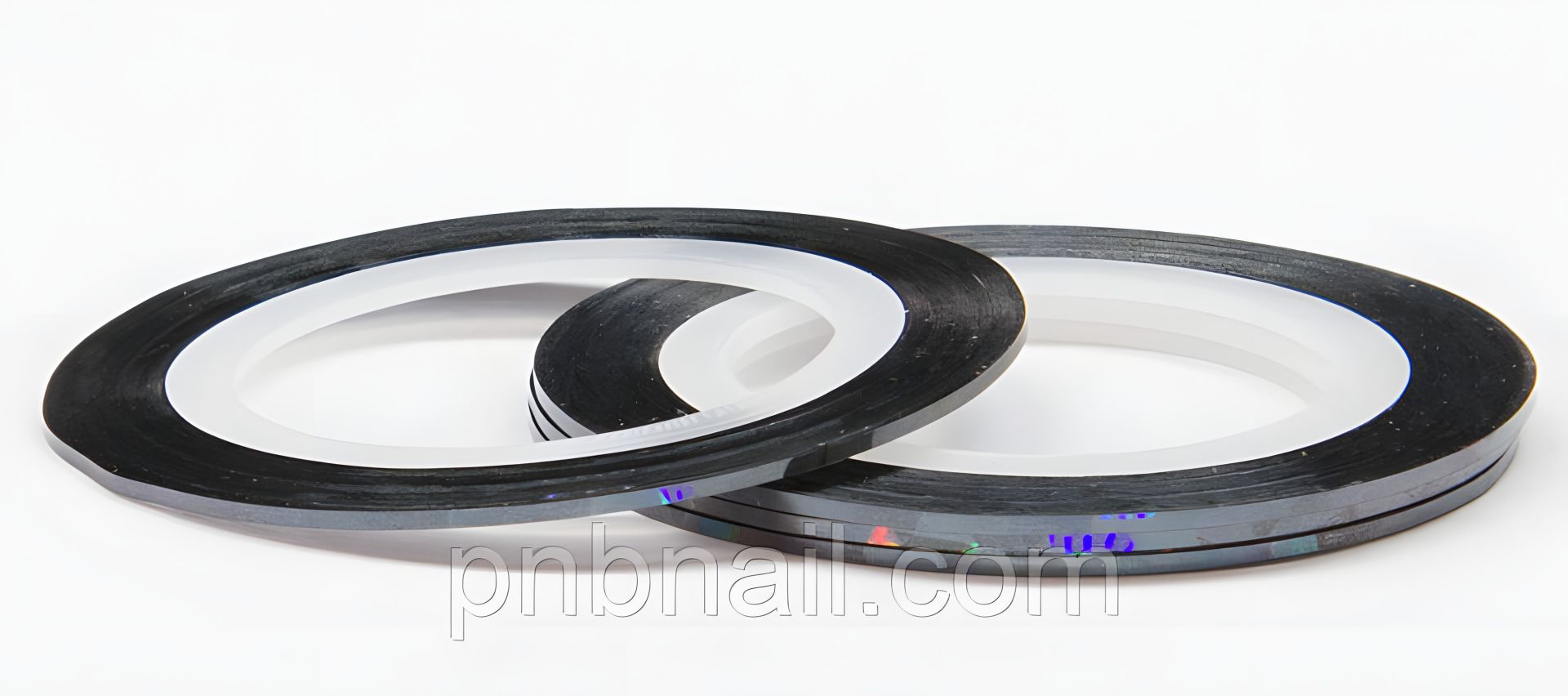 Декоративная лента для дизайна ногтей, вета 1 мм черный Декоративная лента для дизайна ногтей, вета 1 мм черный