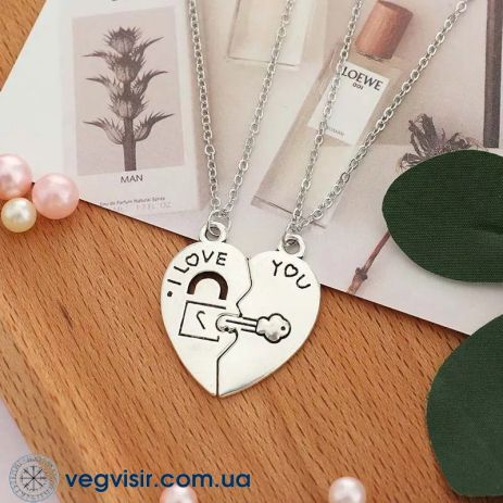 Парные кулоны для двоих влюбленных две половинки сердце и ключик LOVE