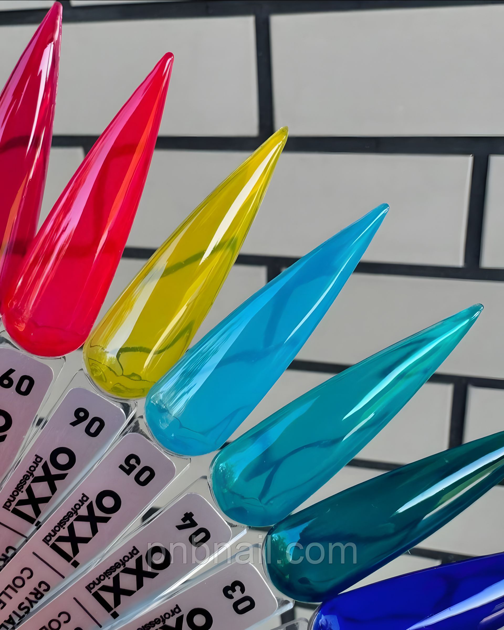 Вітражний гель-лак OXXI Crystal Glass / 10 мл 04 бирюза Вітражний гель-лак OXXI Crystal Glass / 10 мл 04 бирюза