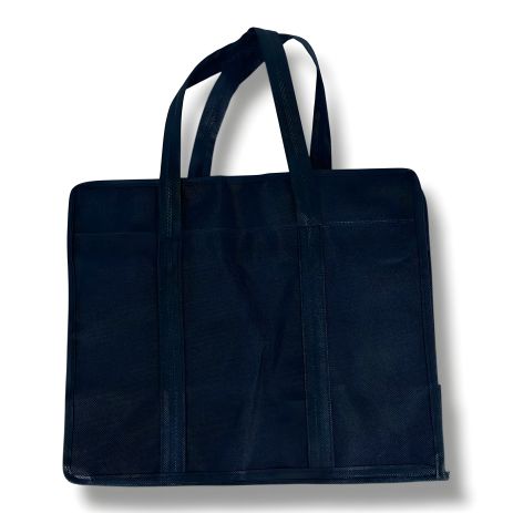 Екосумка чорного кольору зі спанбонду для зручного зберігання та перенесення речей