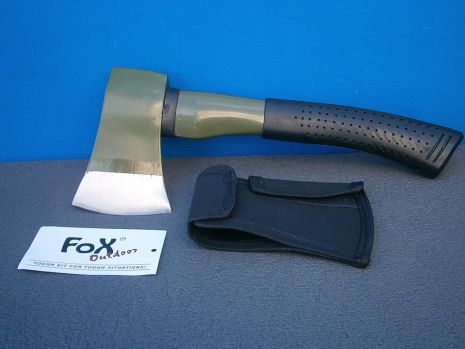 Топор туриста изготовлен из углеродистой стали "de Lux-27766", Макс Фукс А.Г., Германия.