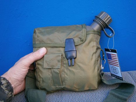 Фляга US bottle 1,89 л армійська американського типу з чохлом, темно-зелена MFH Німеччина.