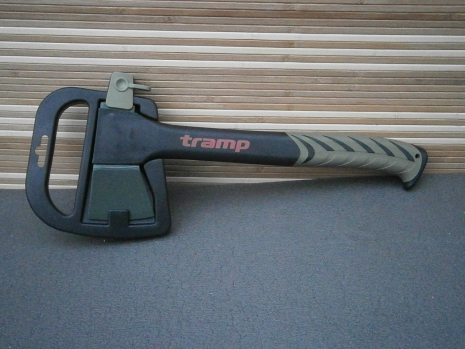 Туристический топор Tramp TRA-179, 35 см. Туристический топор Tramp TRA-179, 35 см.