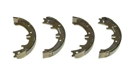 Комплект накладок гальма стоянки MITSUBISHI PAJERO, LEXUS IS, TOYOTA AVENSIS, BREMBO (S83542) Комплект накладок гальма стоянки MITSUBISHI PAJERO, LEXUS IS, TOYOTA AVENSIS, BREMBO (S83542)