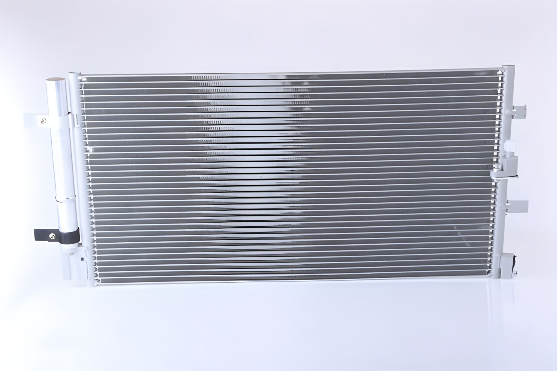 Конденсор кондиціонера радіатор AUDI A5, NISSENS (940430) Конденсор кондиціонера радіатор AUDI A5, NISSENS (940430)