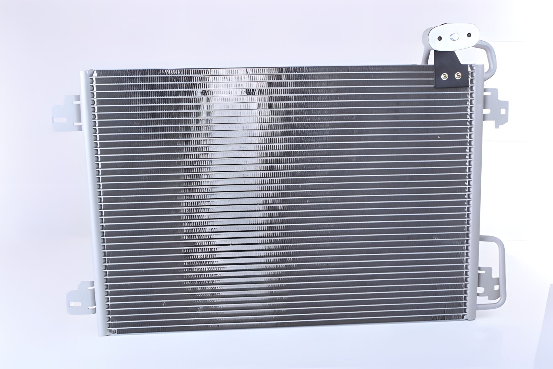 Конденсор кондиціонера, радіатор RENAULT SCÉNIC, NISSENS (94572) Конденсор кондиціонера, радіатор RENAULT SCÉNIC, NISSENS (94572)