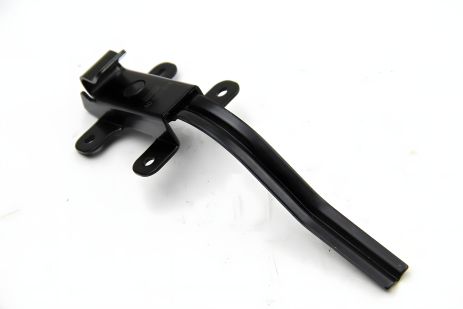 Задний дверной кронштейн ограничителя Sprinter/LT 96-06, BASBUG (BSG60975024) Задний дверной кронштейн ограничителя Sprinter/LT 96-06, BASBUG (BSG60975024)