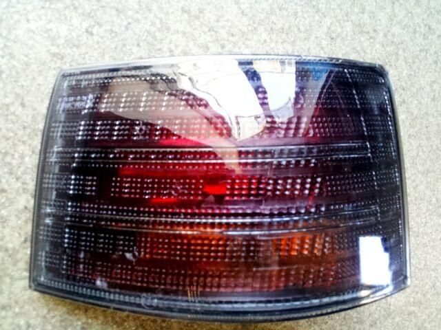 Задній ваз 2111, зовнішній правий крило (2111-3716010) (21110-371601000) Задній ваз 2111, зовнішній правий крило (2111-3716010) (21110-371601000)