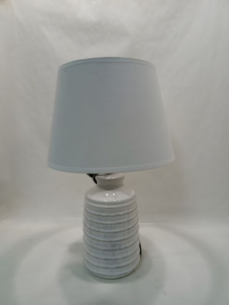 Декоративна настільна лампа VALESO V DTL1021 Декоративна настільна лампа VALESO V DTL1021