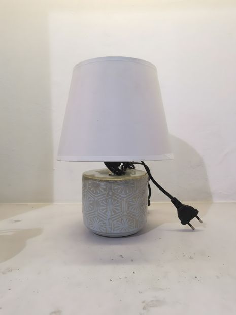 Настільна лампа декоративна IS 4020W