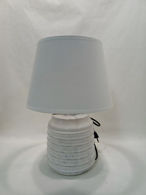 Декоративна настільна лампа VALESO V DTL1022