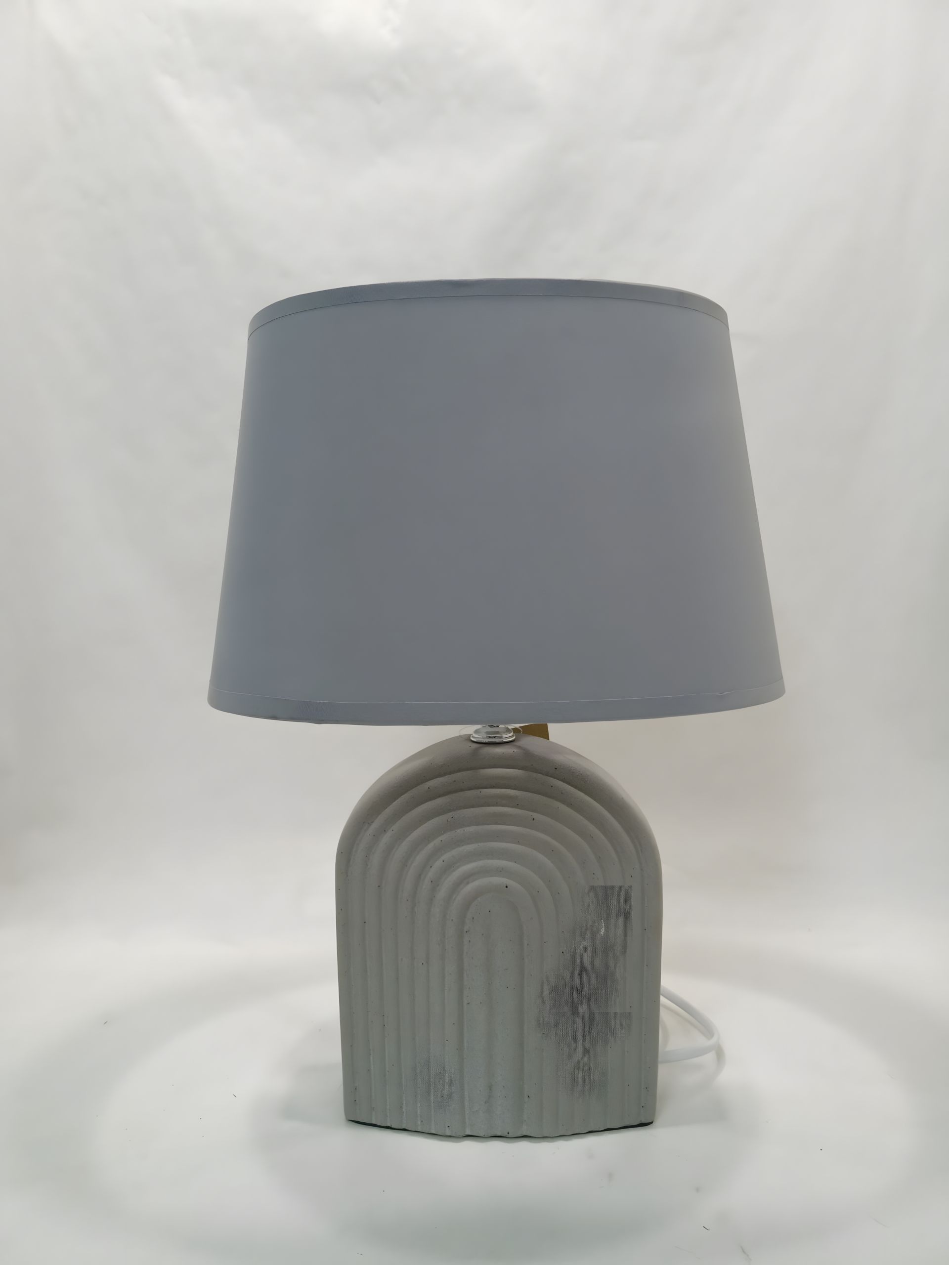 Декоративная настольная лампа Valeso V DTL1107G Декоративная настольная лампа Valeso V DTL1107G