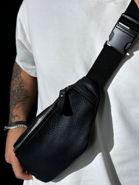 Бананка шкіряна чорна чоловіча сумка