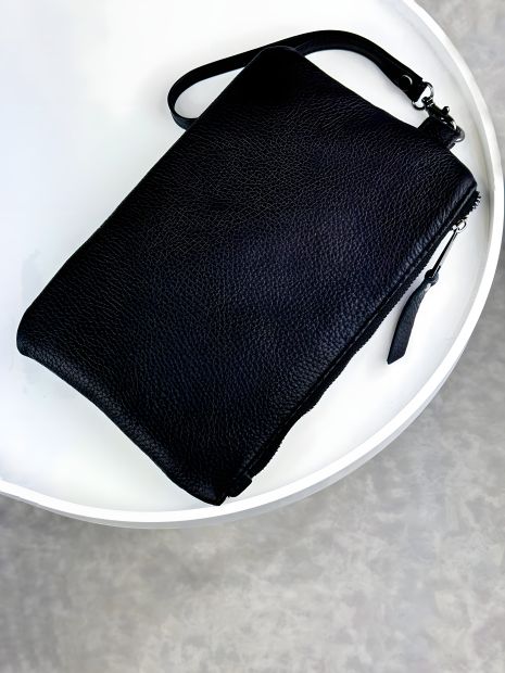 Шкіряний клатч із натуральної зернистої шкіри SKILL, чорний Шкіряний клатч із натуральної зернистої шкіри SKILL, чорний