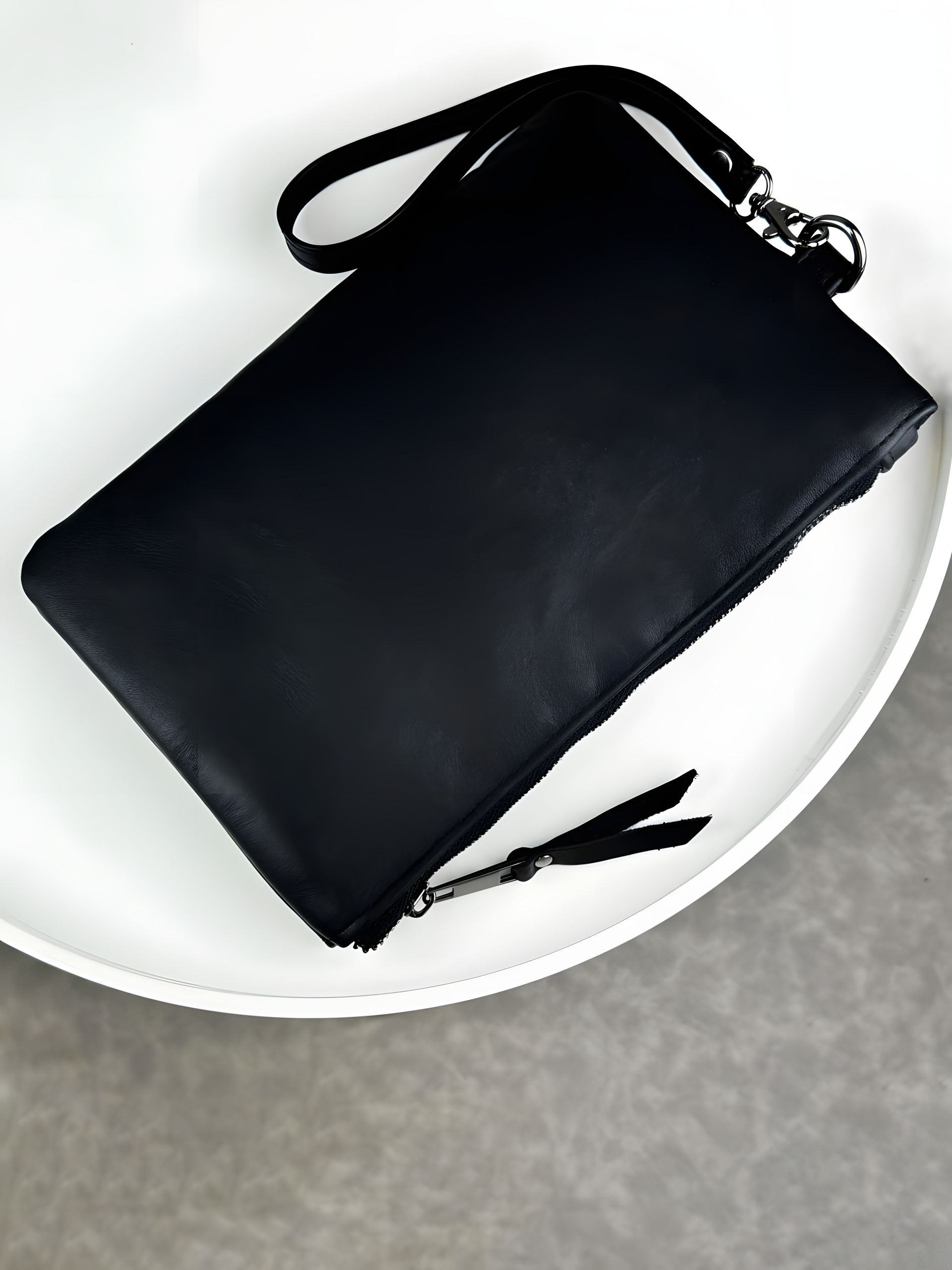 Клатч шкіряний із натуральної гладкої шкіри SKILL чорний Клатч шкіряний із натуральної гладкої шкіри SKILL чорний