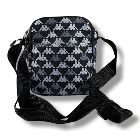 Черная спортивная сумка через плечо с цветным принтом 23