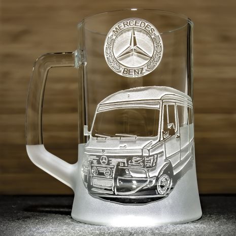 Пивний келих з гравіюванням фото мікроавтобуса Mercedes TN Мерседес - подарунок для водія