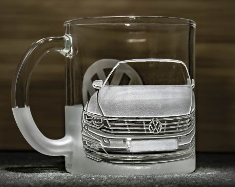 Чашка для чаю та кави з гравіюванням фото автомобіля Volkswagen Passat B8 Фольксваген Пассат — подарунок для водія