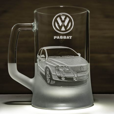 Пивной бокал с гравировкой фото автомобиля Volkswagen Passat СС Фольксваген Пассат - подарок для водителя