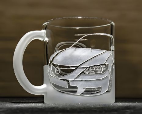 Чашка з гравіюванням фото автомобіля Mazda 3 для чаю та кави, подарунок водію Мазда
