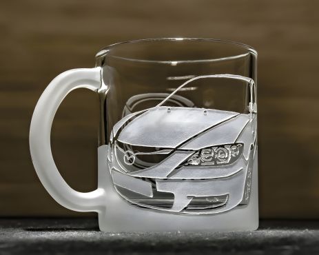 Чашка з гравіюванням фото автомобіля Mazda 3 для чаю та кави, подарунок водію Мазда