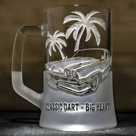 Пивной бокал с гравировкой раритетного автомобиля Dodge Dart 1960 Додж Дарт - подарок для коллекционера
