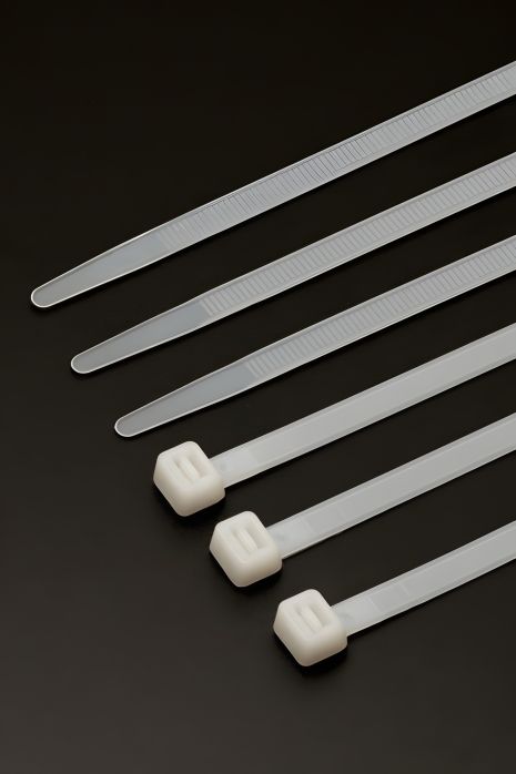 Хомут нейлоновий 2.5х150 мм 100 шт білий MASTERTOOL 20-1804 Хомут нейлоновий 2.5х150 мм 100 шт білий MASTERTOOL 20-1804