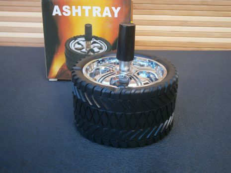 Бездымная металлическая пепельница "Колесо", серебро