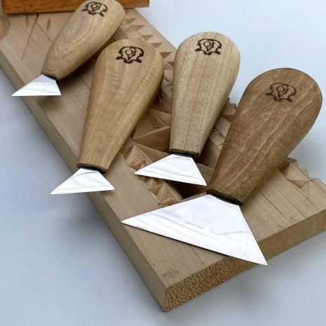 Набор ножей флажков Адольф Юрьев для геометрической резьбы