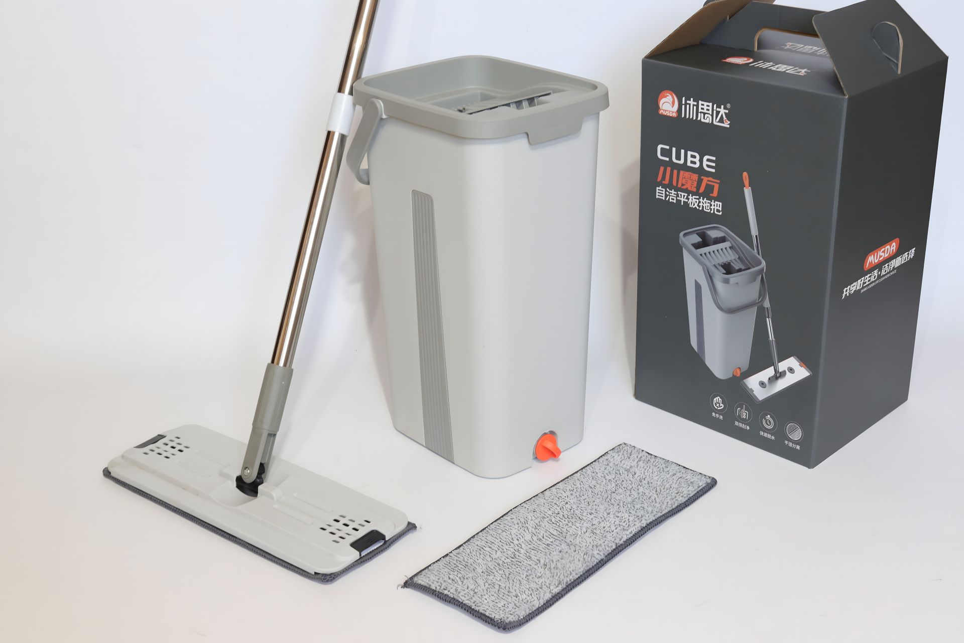 Швабра с ведром и автоматическим отжимом 010/1 Швабра с ведром и автоматическим отжимом 010/1