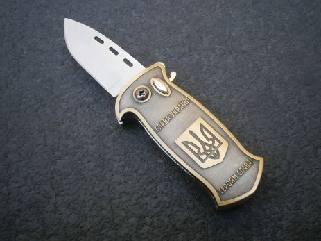 Нож-зажигалка "Слава Украине", Трезубец, турбо пламя, 12,5 см Нож-зажигалка "Слава Украине", Трезубец, турбо пламя, 12,5 см
