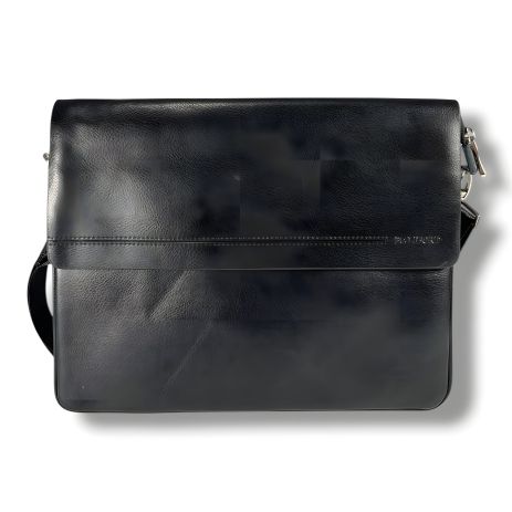 Чоловіча сумка через плече зі шкірзамінника, чорна, на 3 відділення