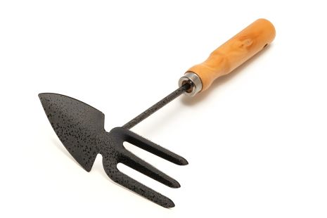 Садова тяпка "Нептун" 260х155х70 мм з дерев'яною ручкою MASTERTOOL 14-6189