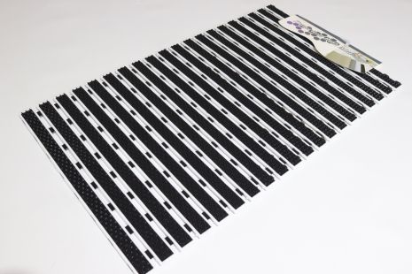 Протиковзкий килимок в душову кабіну на присосках 68*40 см 1706/black