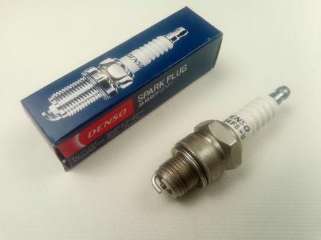 Свеча зажигания DENSO W24FSU/4038 для CITROEN/PEUGEOT, одна штука Свеча зажигания DENSO W24FSU/4038 для CITROEN/PEUGEOT, одна штука